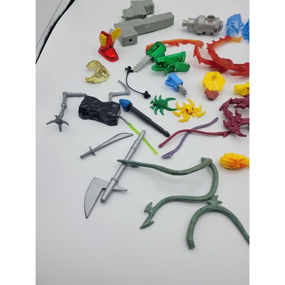 Vintage 90s Action Figure Accessories Lot of 45 pieces Marvel Star Wars - Picture 5 of 5